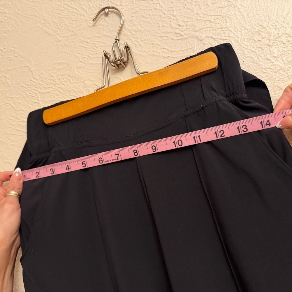 Lululemon Athletica pants - Picture 6 of 10